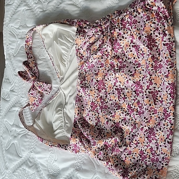 Six Bathing Suits Size Large - Picture 5 of 12